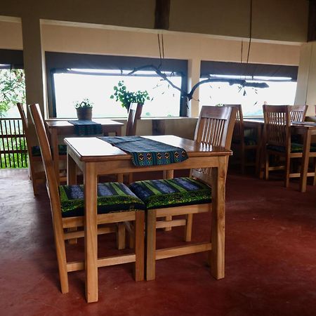 Hyena Hill Lodge Sanga Екстер'єр фото