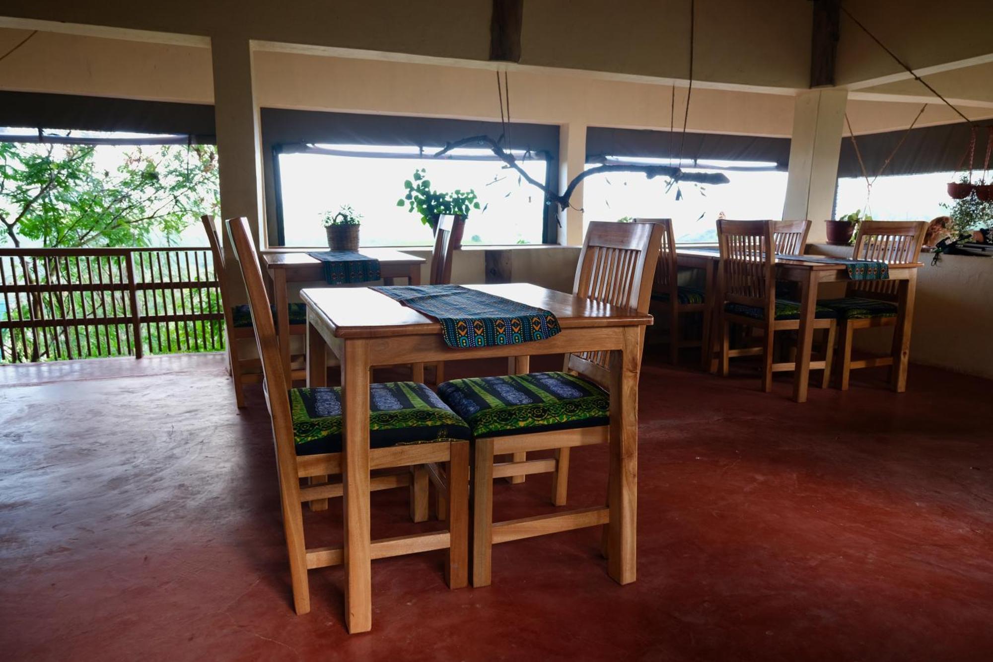 Hyena Hill Lodge Sanga Екстер'єр фото