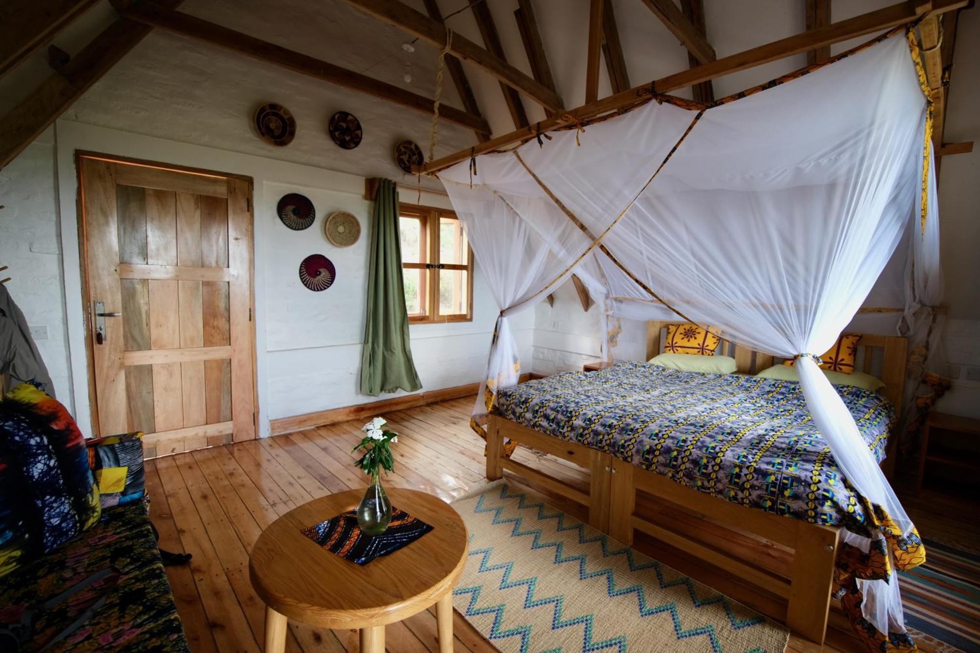 Hyena Hill Lodge Sanga Екстер'єр фото